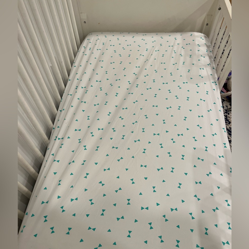 Land of Nod Geometric crib sheet